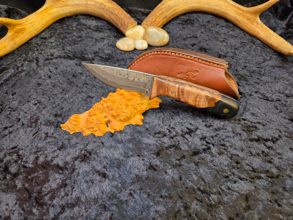 Full Tang Medium Skinner - Damascus, Maple Burl