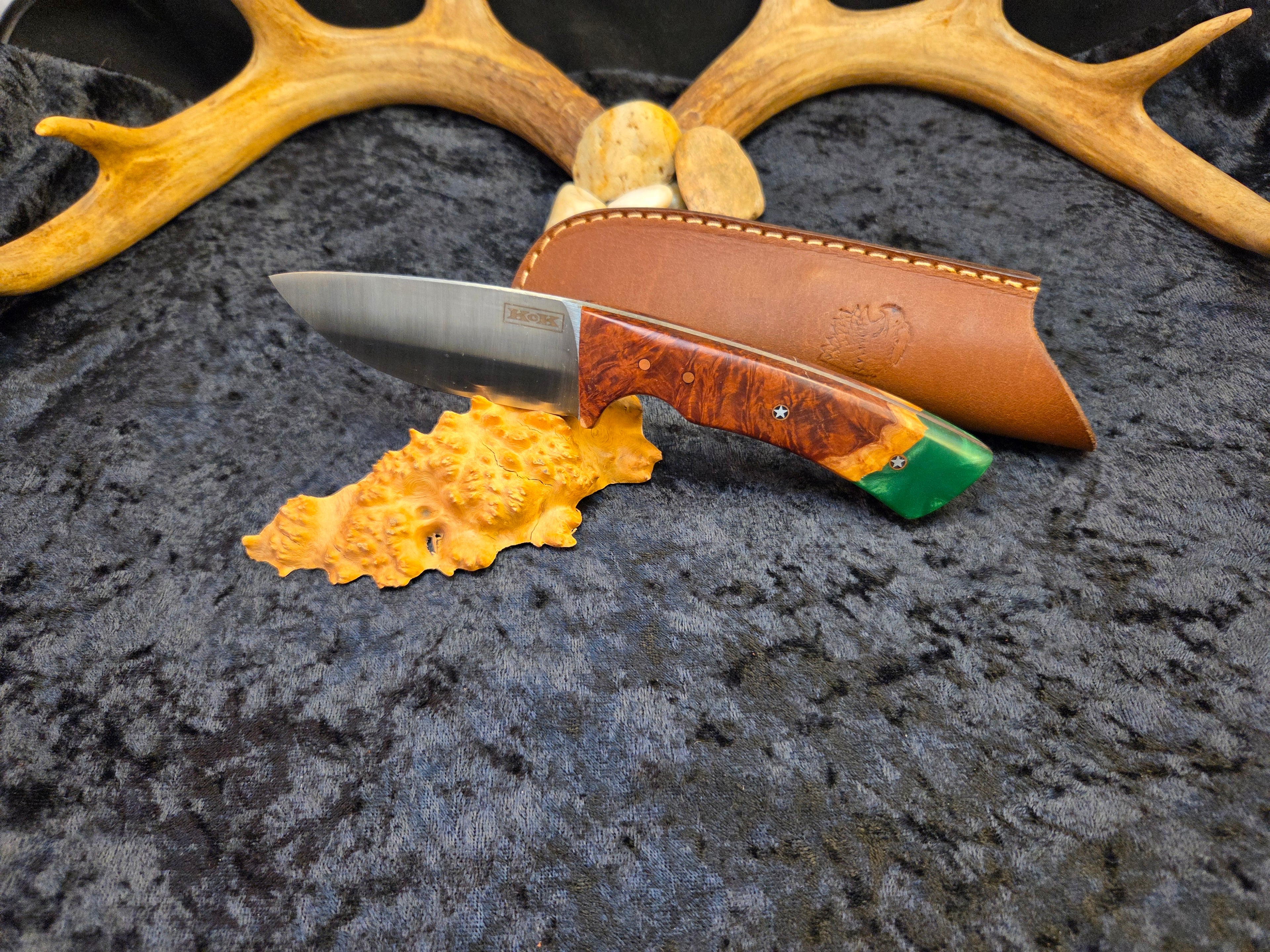 Full Tang Medium Skinner